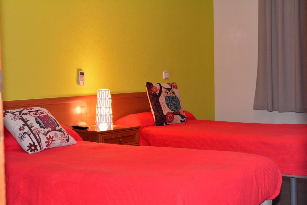 Hostal Gastrobar Carmelo Villarejo de Salvanés Extérieur photo