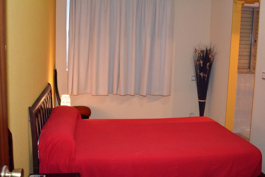 Hostal Gastrobar Carmelo Villarejo de Salvanés Extérieur photo