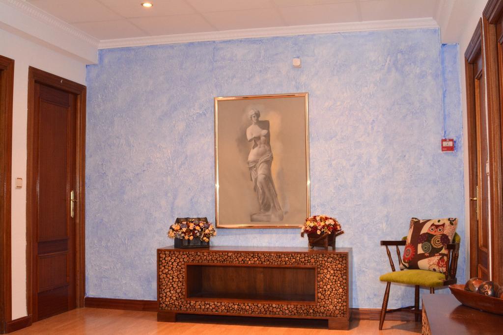 Hostal Gastrobar Carmelo Villarejo de Salvanés Extérieur photo